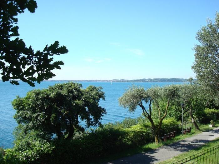 Sereno Camping Holiday Moniga del Garda Екстер'єр фото