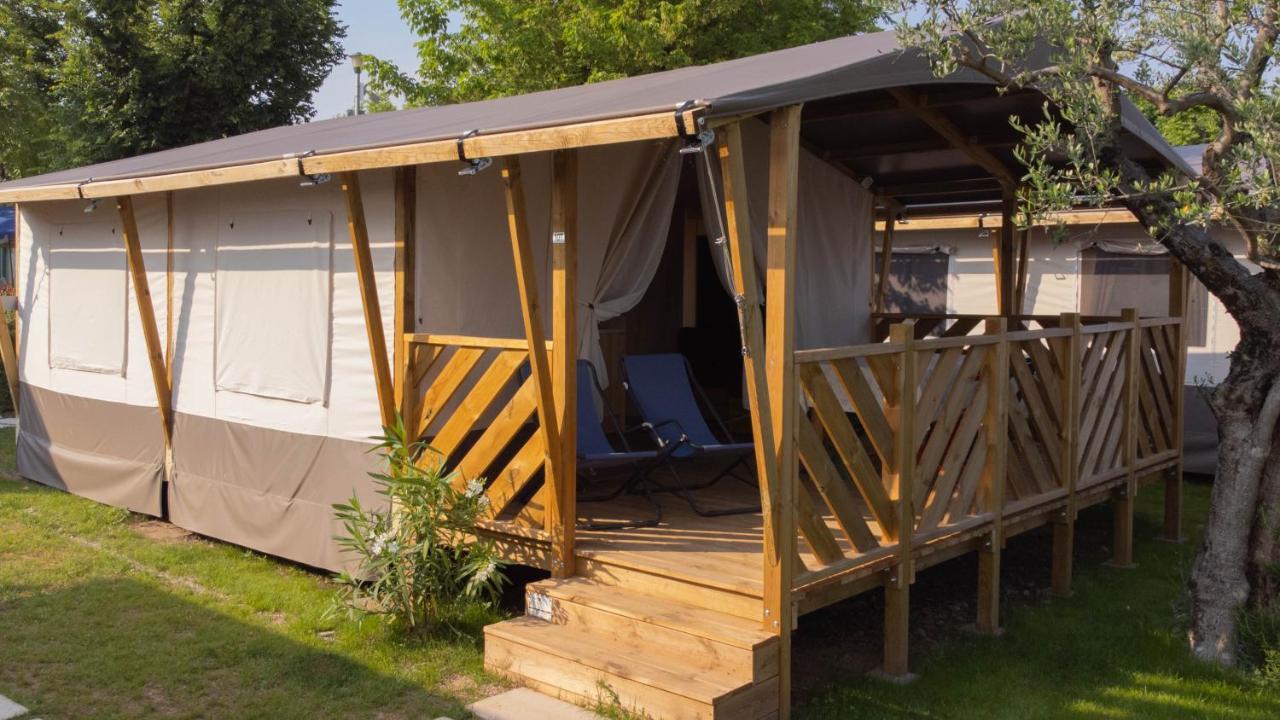 Sereno Camping Holiday Moniga del Garda Екстер'єр фото