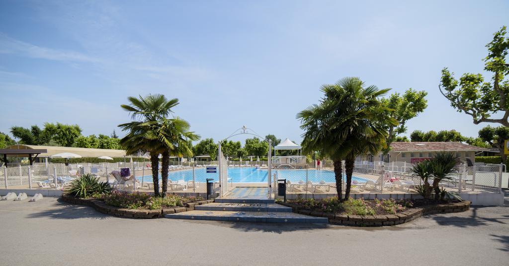 Sereno Camping Holiday Moniga del Garda Екстер'єр фото