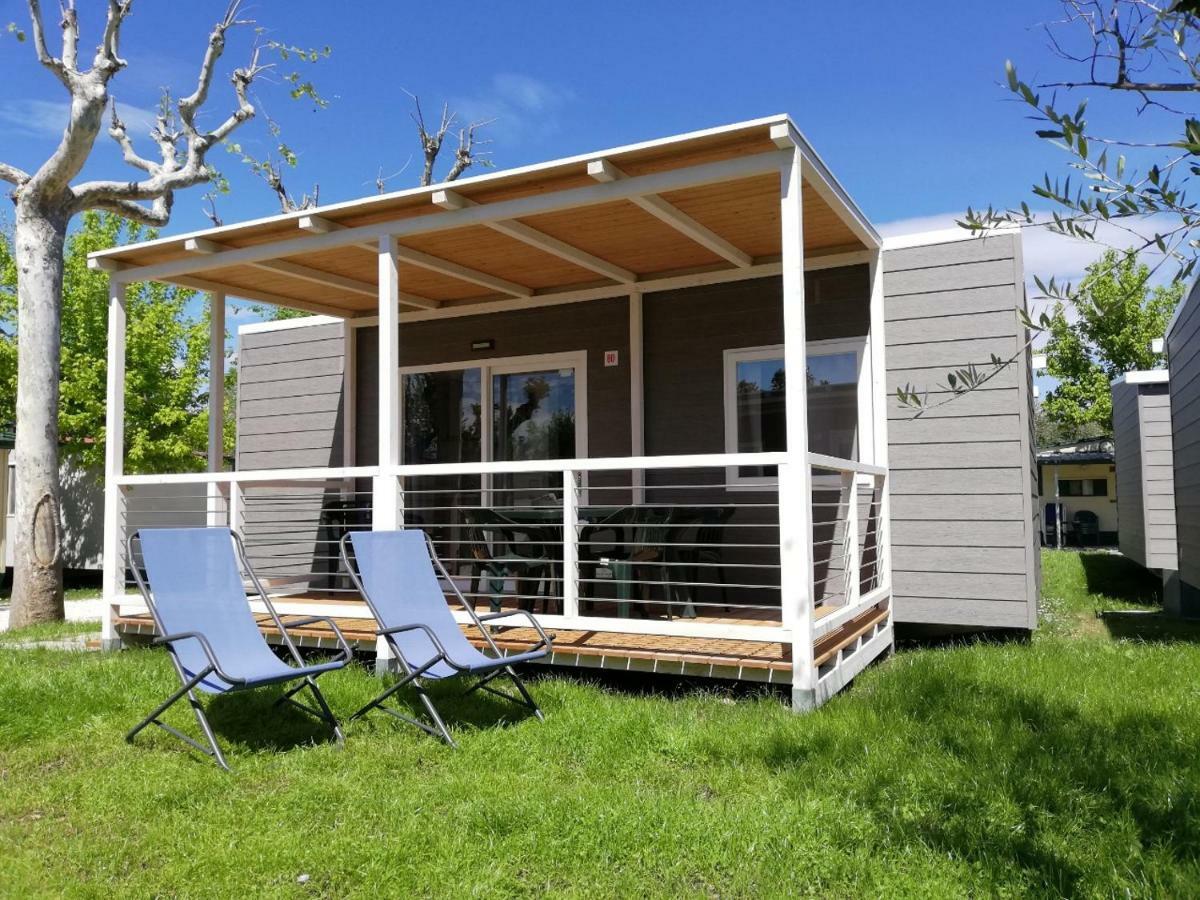 Sereno Camping Holiday Moniga del Garda Екстер'єр фото
